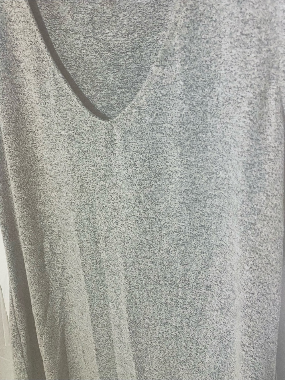 White House Black Market Gray Sleeveless V-Neck Tank Top - Picture 2 of 5